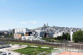 BRIGHT STUDIO with a nice VIEW on the Sacré-Coeur